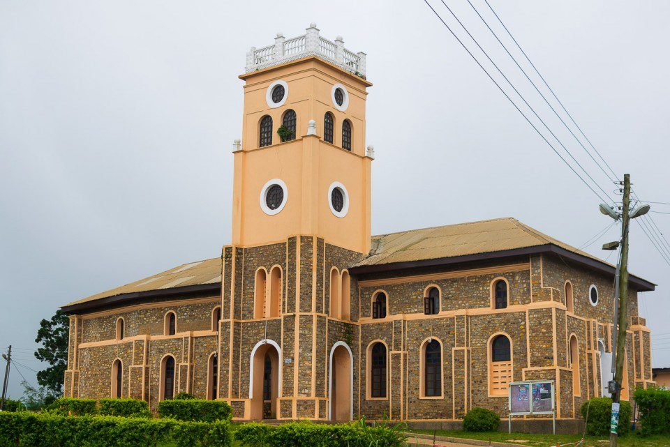 the-bishop’s-son:-should-pastor’s-children-automatically-take-over-their-father’s-church?-  