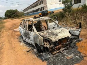 e/r:-clash-between-shs-students-results-in-one-person-dead-at-nsuapemso