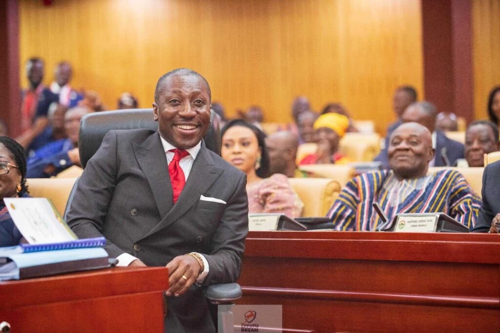 we-must-listen-to-‘johnnie’s-bite’-on-tv3/3fm,-it’s-good-for-us-–-afenyo-markin-tells-govt-officials