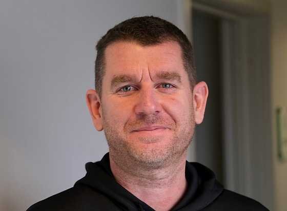 right-to-dream’s-tom-vernon-steps-down-after-25-years