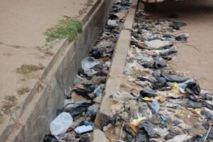 filth-engulfs-accra-central-business-district
