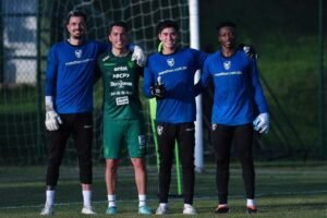 new-ghana-goalkeeper-david-akologo-training-with-bolivia