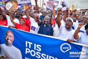 bawumia-assures-to-break-the-8,-as-he-walks-with-thousands-of-npp-members-in-kwahu-mpraeso