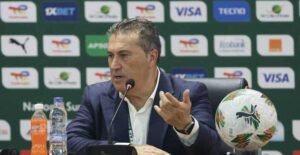 jose-peseiro-steps-down-as-super-eagles-coach