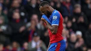 palace-manager-explains-injury-scare-behind-ayew’s-substitution