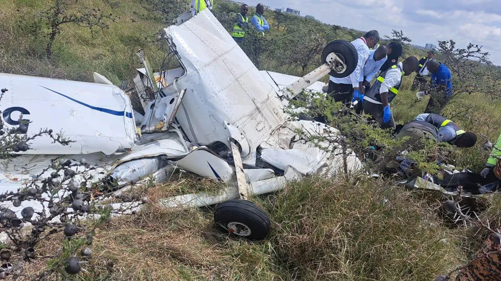 kenya:-trainer-aircraft-collides-with-passenger-plane-mid-air,-killing-2