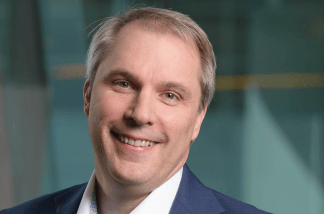 stephen-blewett-takes-over-as-new-ceo-of-mtn-ghana