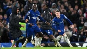 palmer-strikes-twice-in-injury-time-as-chelsea-stun-man-united