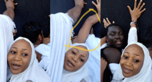 akuapem-poloo-nearly-breaks-arm-in-a-fierce-attempt-to-touch-kaaba-in-mecca