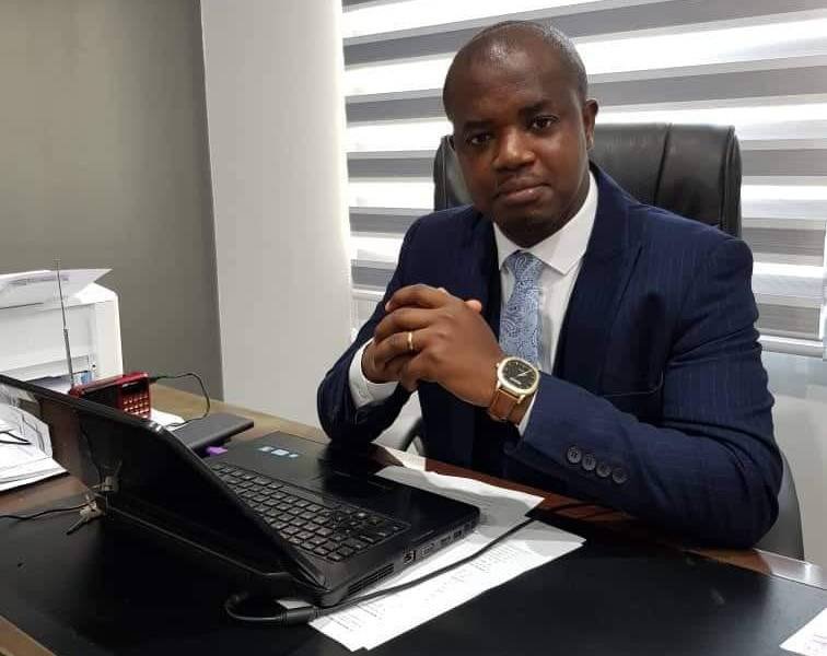 govt-used-eurobonds-to-give-‘artificial-strength’-to-cedi-–-tamakloe