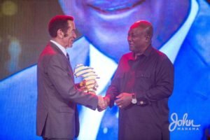 john-mahama-wins-prestigious-2024-africa-advancement-award-for-exemplary-leadership