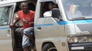 be-on-lookout-for-drivers-who-charge-new-fares-–-transport-ministry-to-police