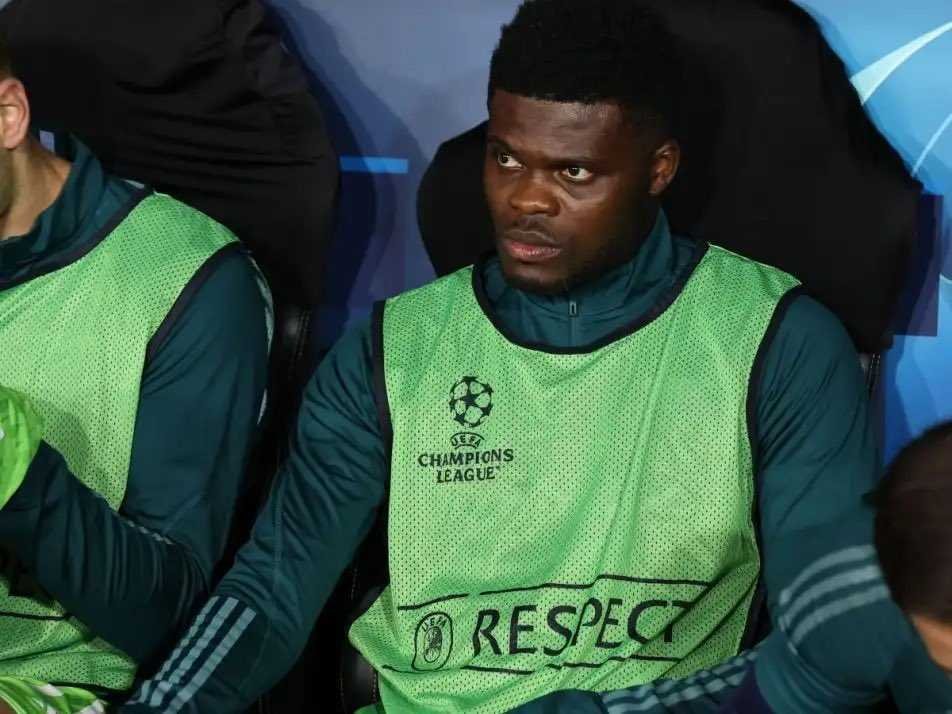 fans-slam-arteta-for-sidelining-thomas-partey-in-bayern-munich-defeat