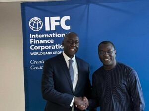 finance-minister-discusses-ongoing-ifc-programmes-&-investment-opportunities-with-ifc-president