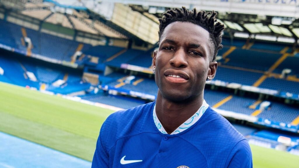 didier-drogba-throws-support-behind-nicolas-jackson