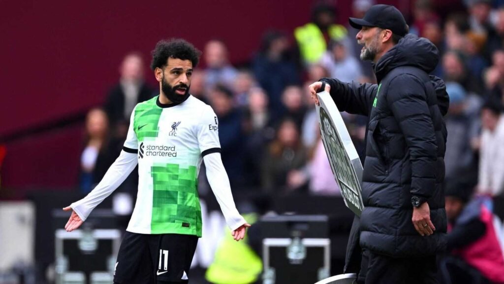 salah-and-klopp-clash-on-touchline