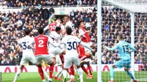 arsenal-survive-spurs-rally-to-go-four-points-clear