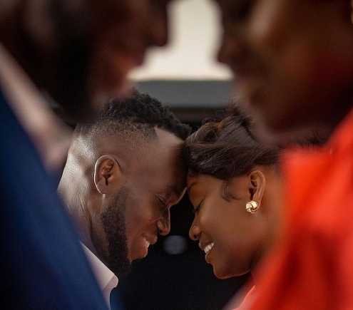 akwaboah-announces-he-is-getting-married-with-pre-wedding-photos