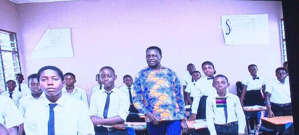 education-ministry-must-focus-on-the-curriculum,-not-new-set-of-uniforms