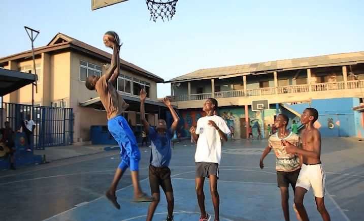 basketball-in-bukom:-the-emergence-of-an-unfamiliar-sport