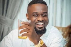 about-two-decades-of-active-music,-over-100-awards:-does-sarkodie-deserve-to-‘brag’?