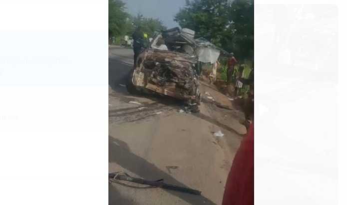 presidential-convoy-involved-in-accident;-1-dead,-president-is-safe