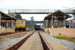 building-for-the-future-:-developing-infrastructure-for-the-integrated-aluminum-industry