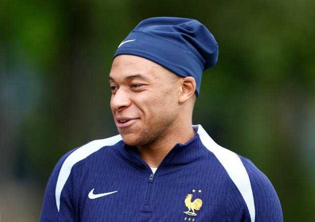 real-madrid-announce-free-transfer-signing-of-kylian-mbappe