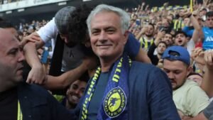 stephen-appiah:-mourinho-faces-tough-challenge-in-turkey-with-fenerbahce