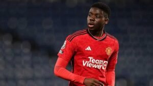 man-united-offer-new-deal-to-omari-forson-amid-transfer-speculations