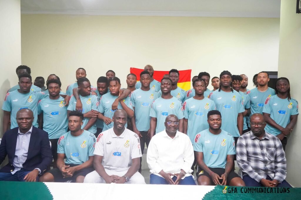 bawumia-donates-to-black-stars-ahead-of-crucial-world-cup-qualifier