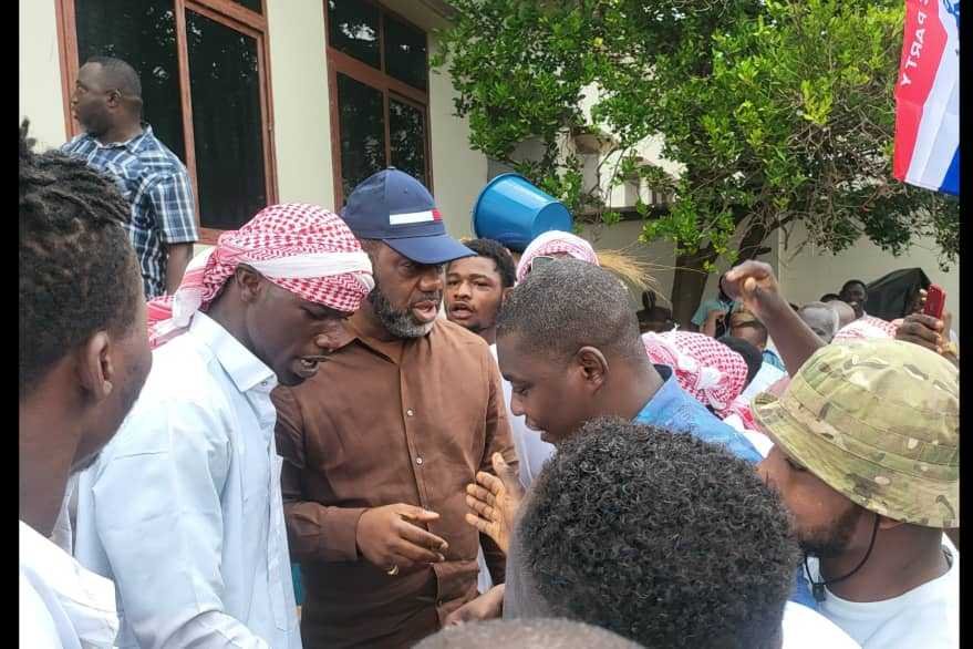 energy-minister-joins-bawumia’s-campaign-in-kumasi