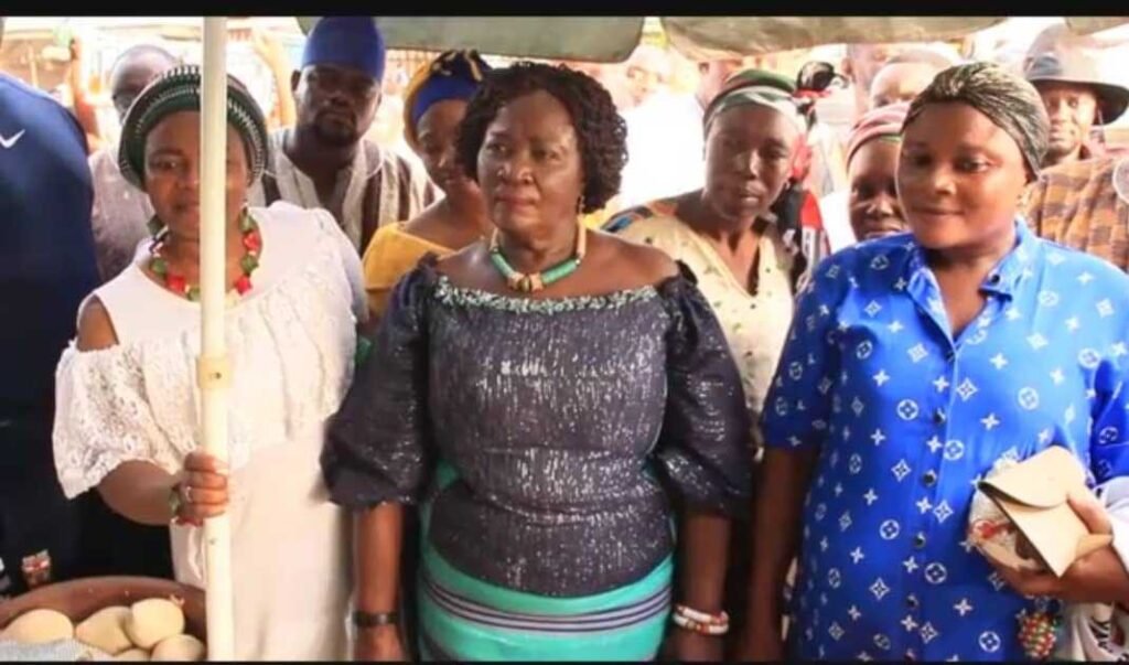 election-2024:-naana-jane-opoku-agyemang-storms-wa-market-to-engage-traders