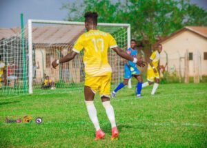 stephen-amankona-wins-gpl-top-scorer-with-19-goals