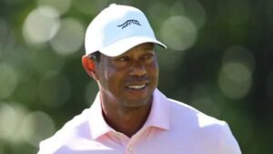 woods-gets-pga-tour-lifetime-achievement-exemption