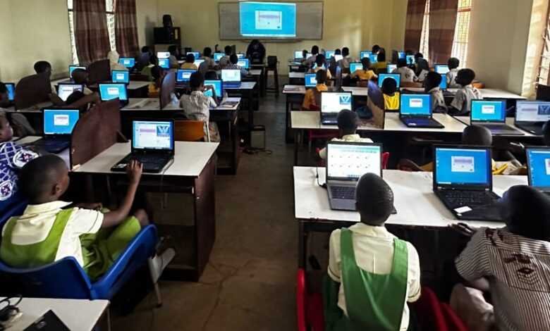 200-pupils-in-shai-osudoku-benefit-form-‘coding-caravan’-project