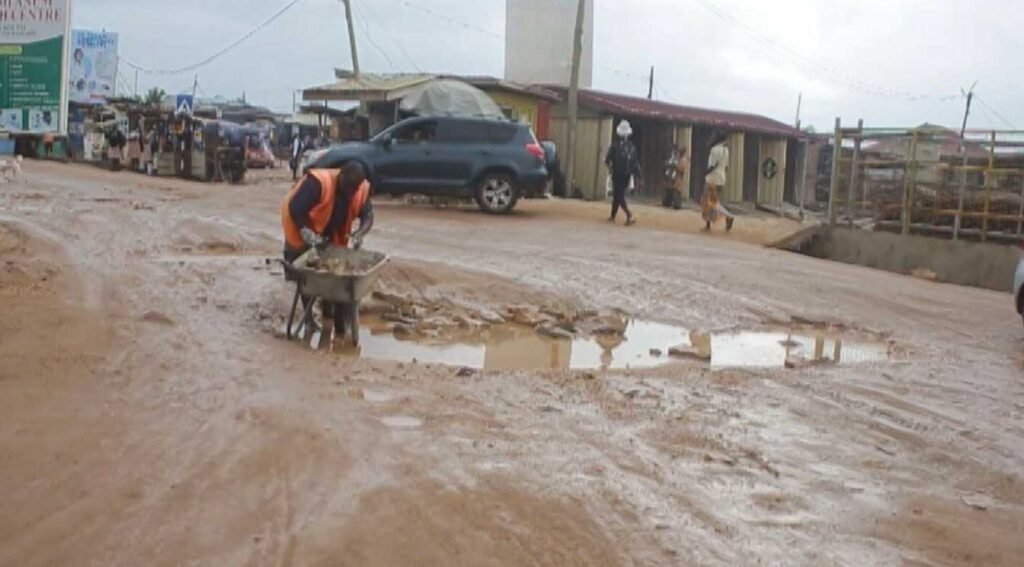 fix-our-roads-now!-–-residents-of-domeabra-obom-constituency-cry-out