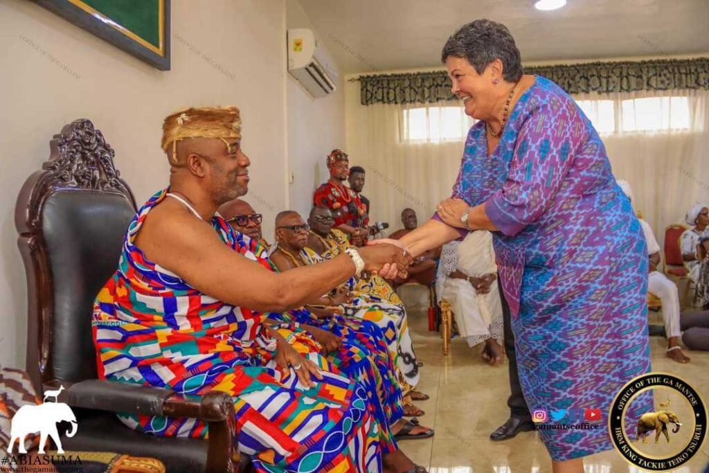 us-ambassador-praises-ga-mantse-for-exceptional-leadership