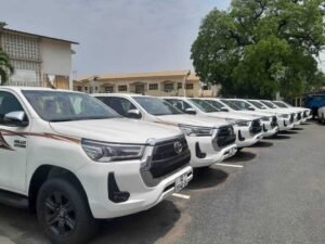 ministry-of-health-presents-40-pick-up-vehicles-to-ghana-health-service