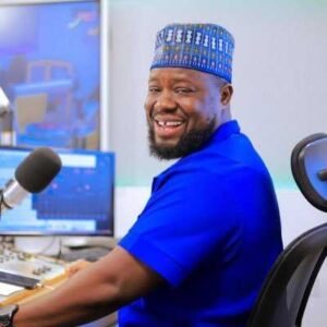 giovanni-caleb-adjudged-radio-entertainment-host-of-the-year-at-ghana-entertainment-awards,-usa