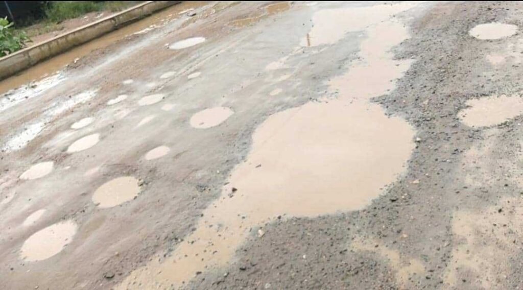 residents-of-amasaman-municipality-lament-poor-state-of-roads