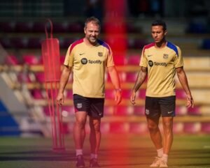 thiago-alcantara-begins-coaching-career-at-barcelona