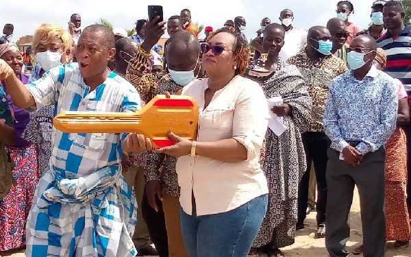gov’t-reopens-sea-for-artisanal-fishing