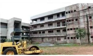 youth-group-in-hohoe-takes-on-government-for-abandoned-uhas-projects