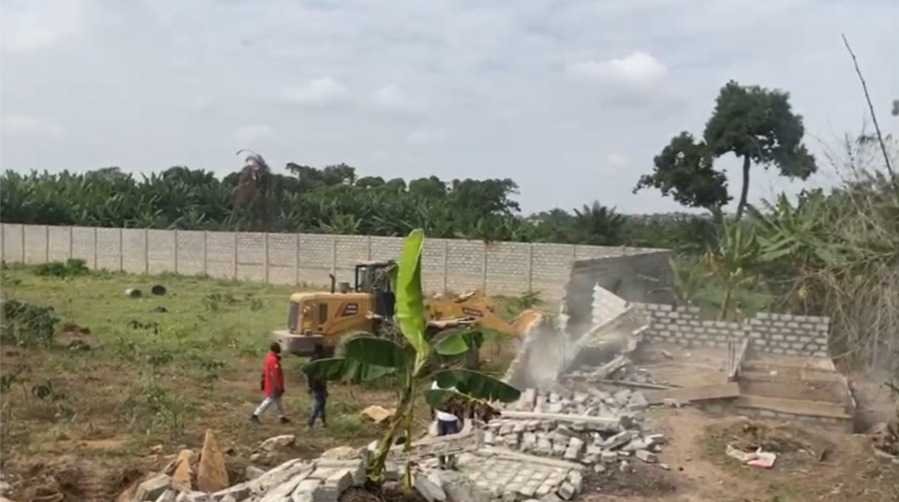 gar-minister-demolishes-buildings-in-dodowa-forest