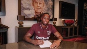 wan-bissaka-joins-west-ham-from-manchester-united