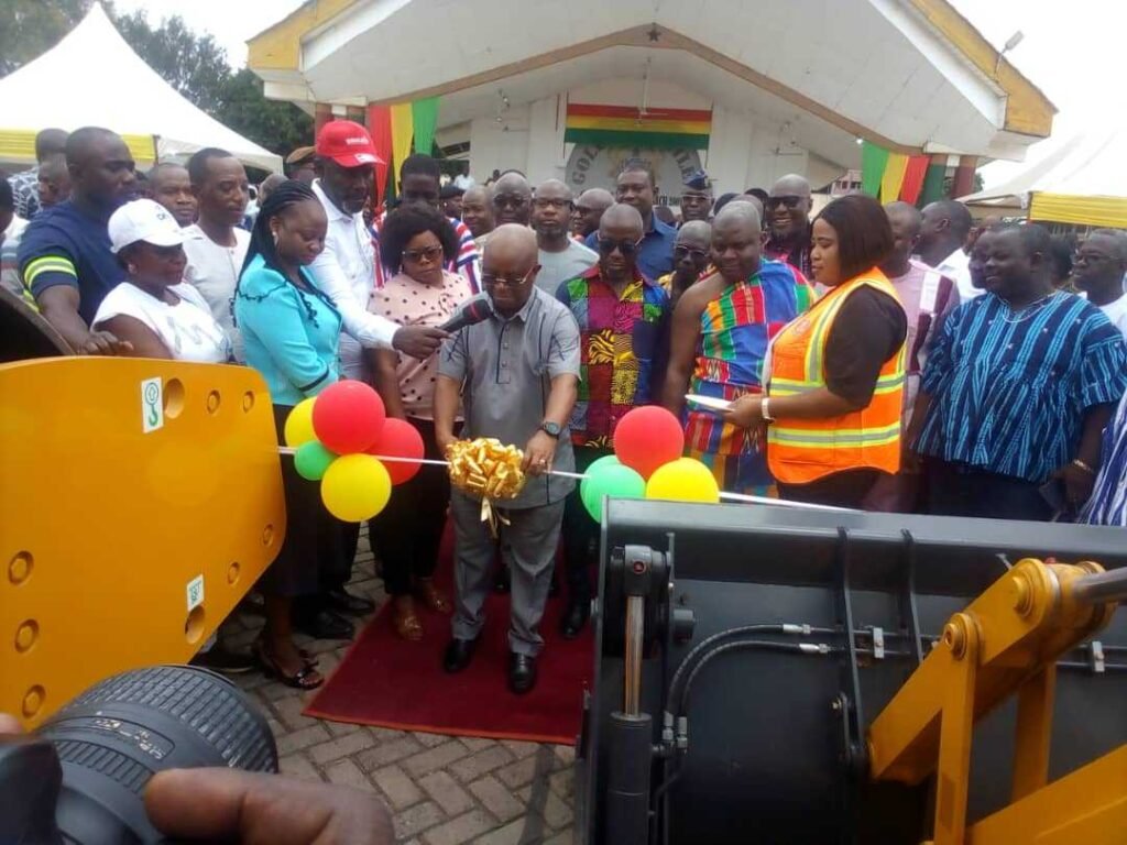 drip-initiative:-volta-regional-minister-presents-equipment-to-mdas