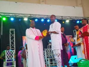 akrofuom-dce-honoured-by-us-based-international-ministerial-fellowship