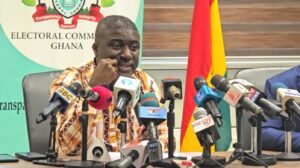 presidential-election:-ec-assures-of-fairness-in-vetting-of-nomination-forms 